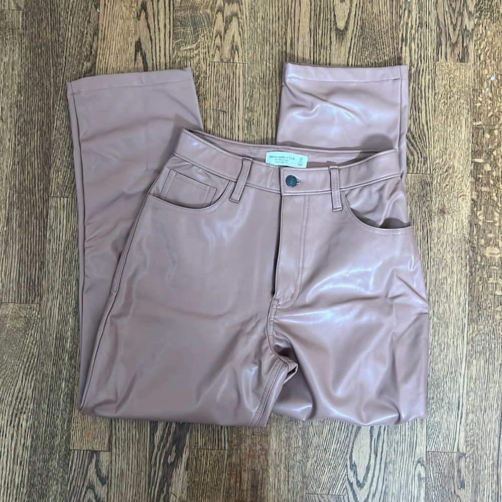 Abercrombie & Fitch Curve 90s straight ultra high rise vegan leather pants